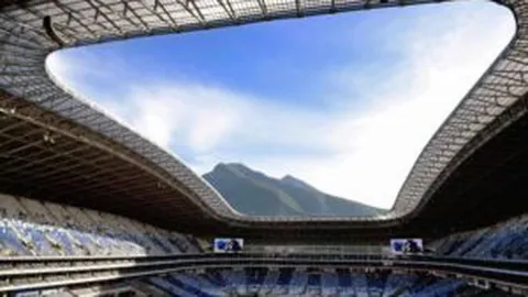 奥尔莫梅开二度，亚马尔助力，巴萨3-1击败西班牙人