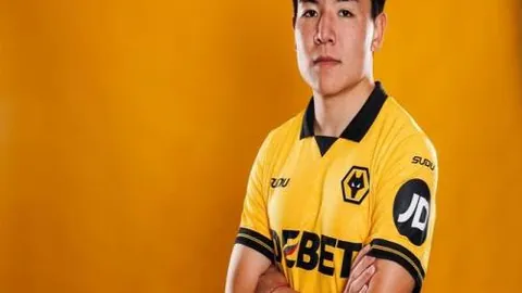 半场亮点速递：热刺零封布伦特福德，西蒙斯双响，里沙利松率先破门！