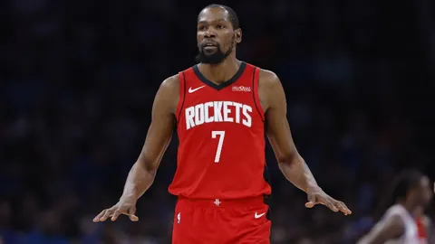 曼城以4-1完胜韋斯咸，夏蘭特梅开二度添彩