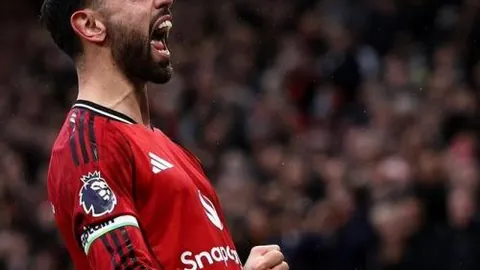 諾伊爾與小新的相似之处何在？